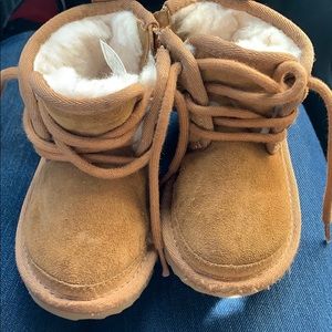 Kids Ugg Neumel II size 7